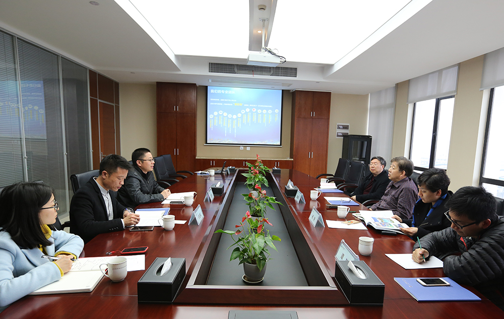 中國(guó)環(huán)保產(chǎn)業(yè)協(xié)會(huì)領(lǐng)導(dǎo)蒞臨太陽成集團(tuán)tyc環(huán)境參觀指導(dǎo)